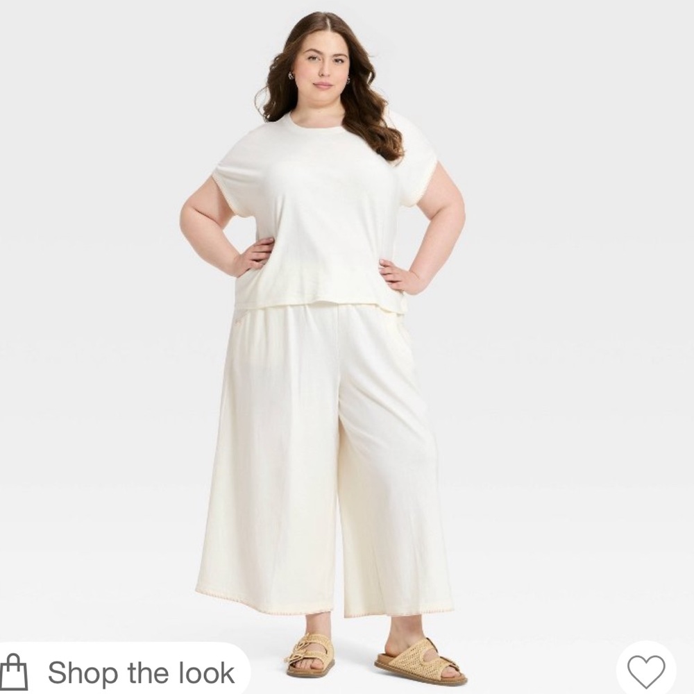 NWOT Plus Size Cream Two-Piece Lounge Set